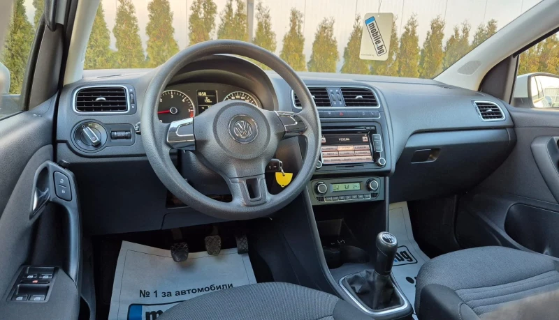 VW Polo 1.6 TDI, снимка 15 - Автомобили и джипове - 49120203