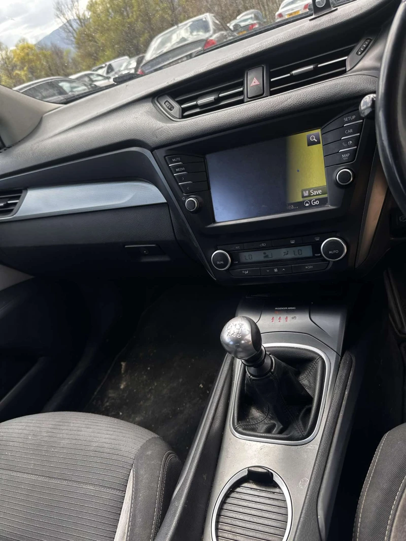 Toyota Avensis 1.6 D-4D (112 к.с.), снимка 9 - Автомобили и джипове - 52982306