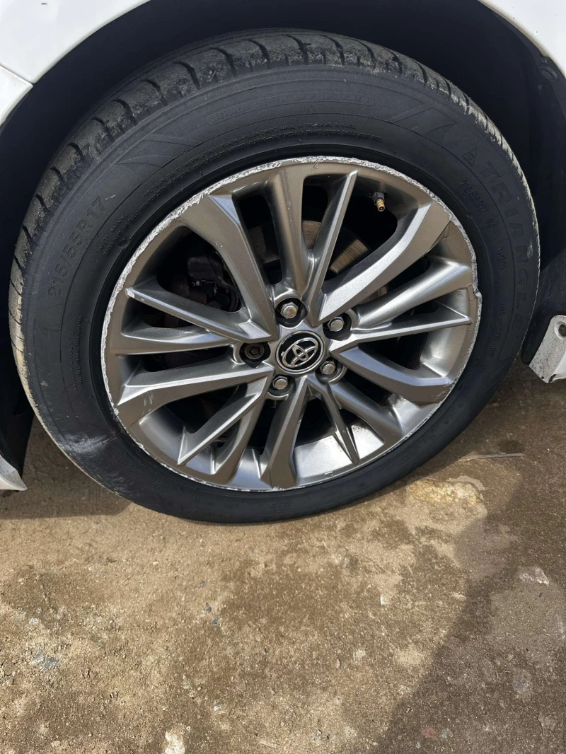 Toyota Avensis 1.6 D-4D (112 к.с.), снимка 7 - Автомобили и джипове - 52982306