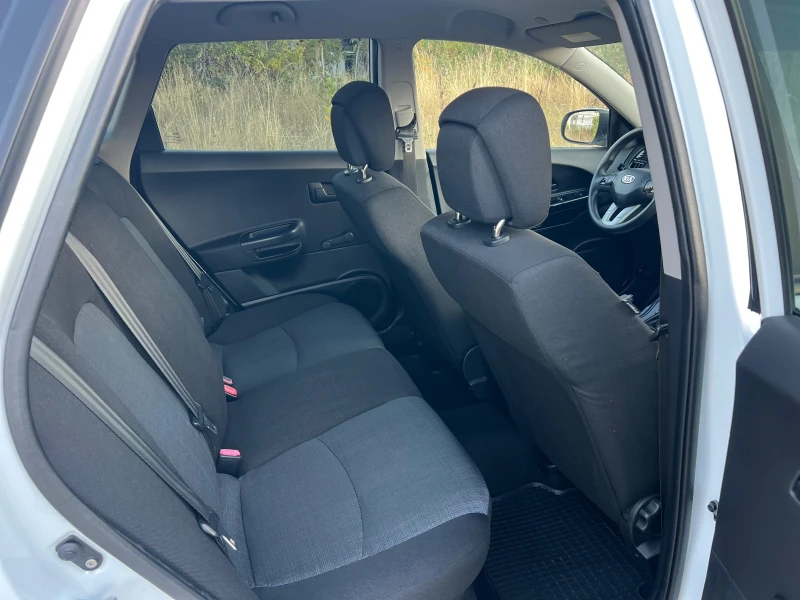 Kia Ceed 1.4i Euro/5a, снимка 17 - Автомобили и джипове - 51822004