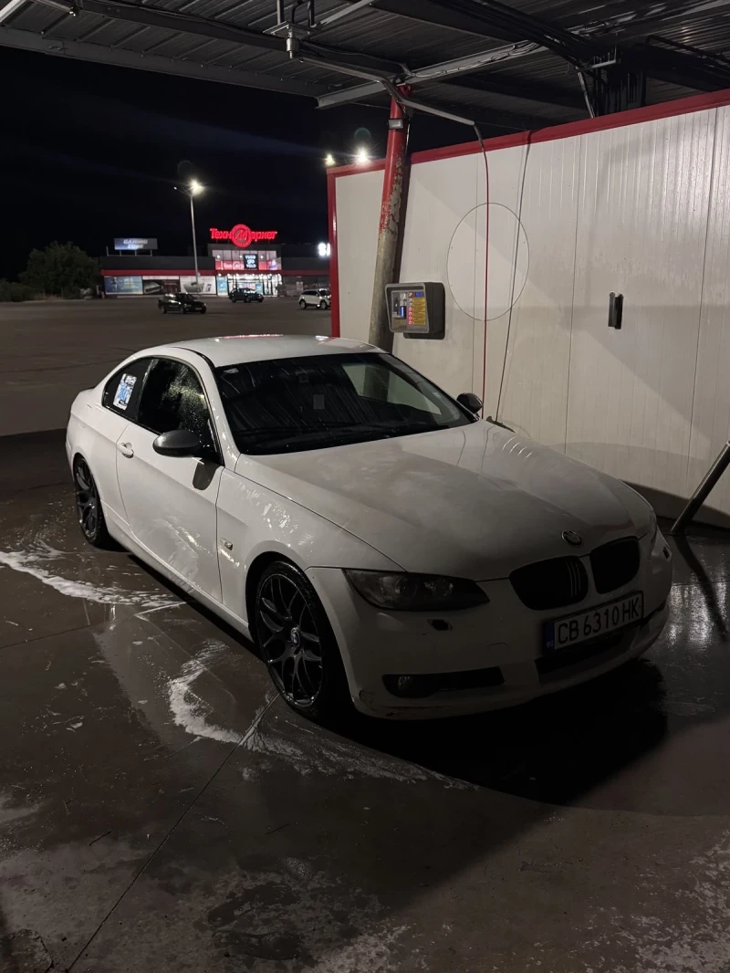 BMW 320, снимка 11 - Автомобили и джипове - 52081387