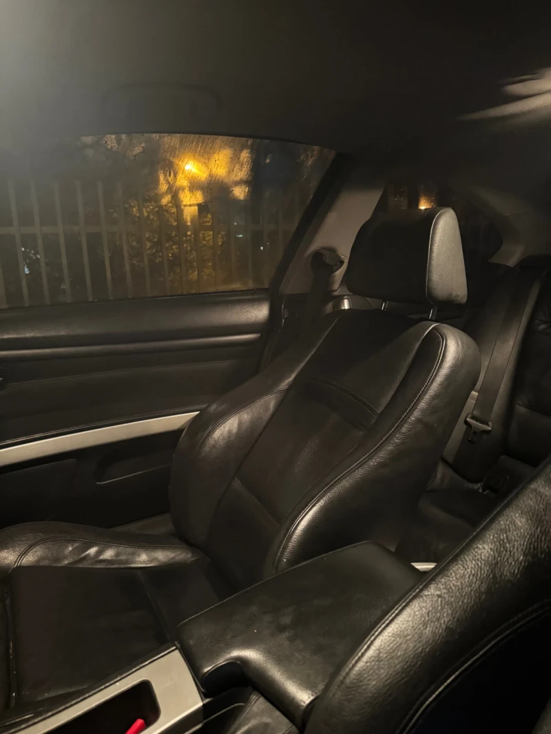 BMW 320, снимка 5 - Автомобили и джипове - 52081387