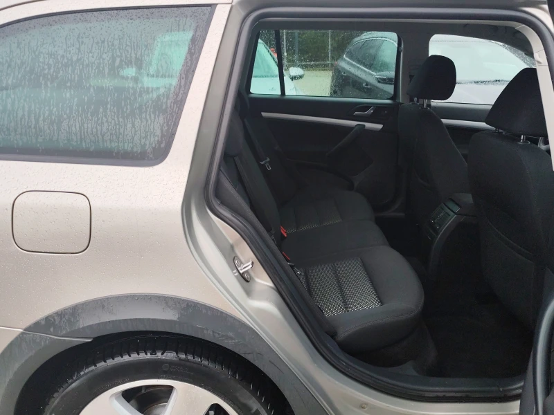 Skoda Octavia SCOUT 2.0TDi* 4X4* LED/XENON* KLIMATRONIK* , снимка 12 - Автомобили и джипове - 52564298