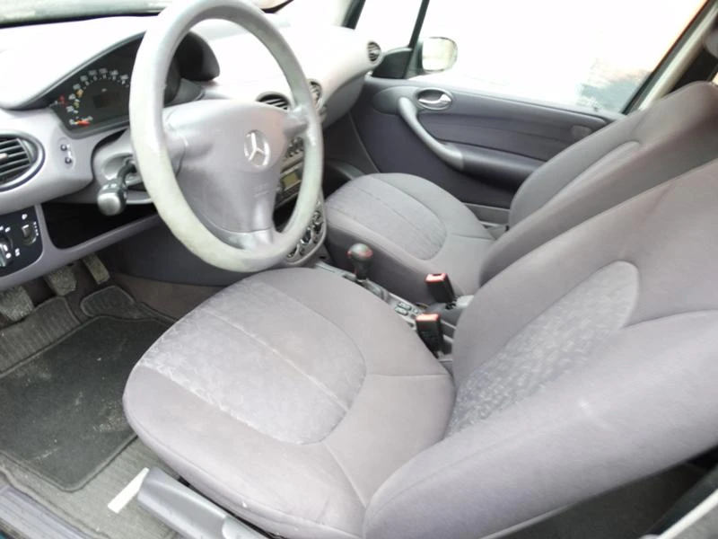 Mercedes-Benz A 180 1.6 BEN, снимка 8 - Автомобили и джипове - 35059997