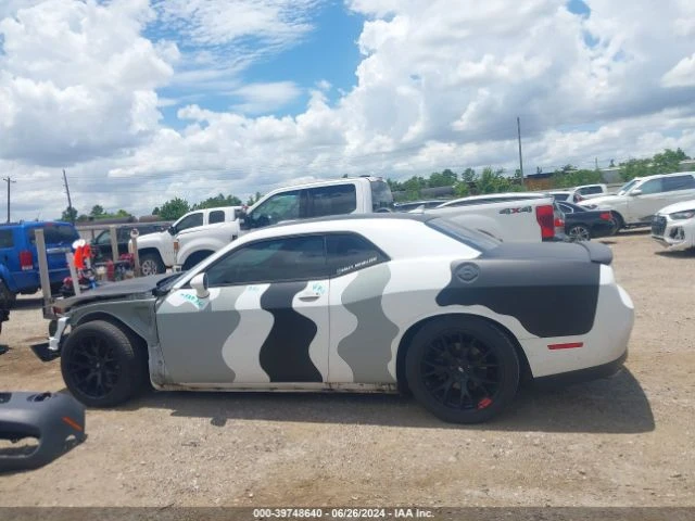 Dodge Challenger R/T * CAMO* НАЛИЧНИ ЛИПСВАЩИ ЧАСТИ* , снимка 9 - Автомобили и джипове - 47183651