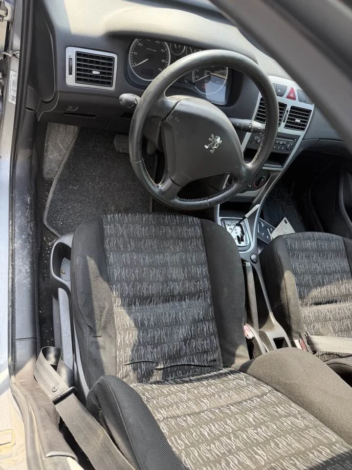 Peugeot 307 1.6i автоматик, снимка 6 - Автомобили и джипове - 53731263
