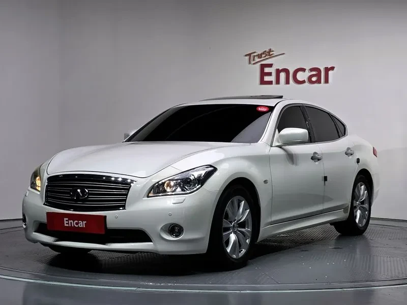 Infiniti M 37 3.7 - САМО 30% АВАНС
