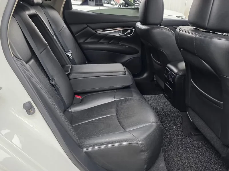 Infiniti M 37 3.7 - САМО 30% АВАНС, снимка 11 - Автомобили и джипове - 56285476