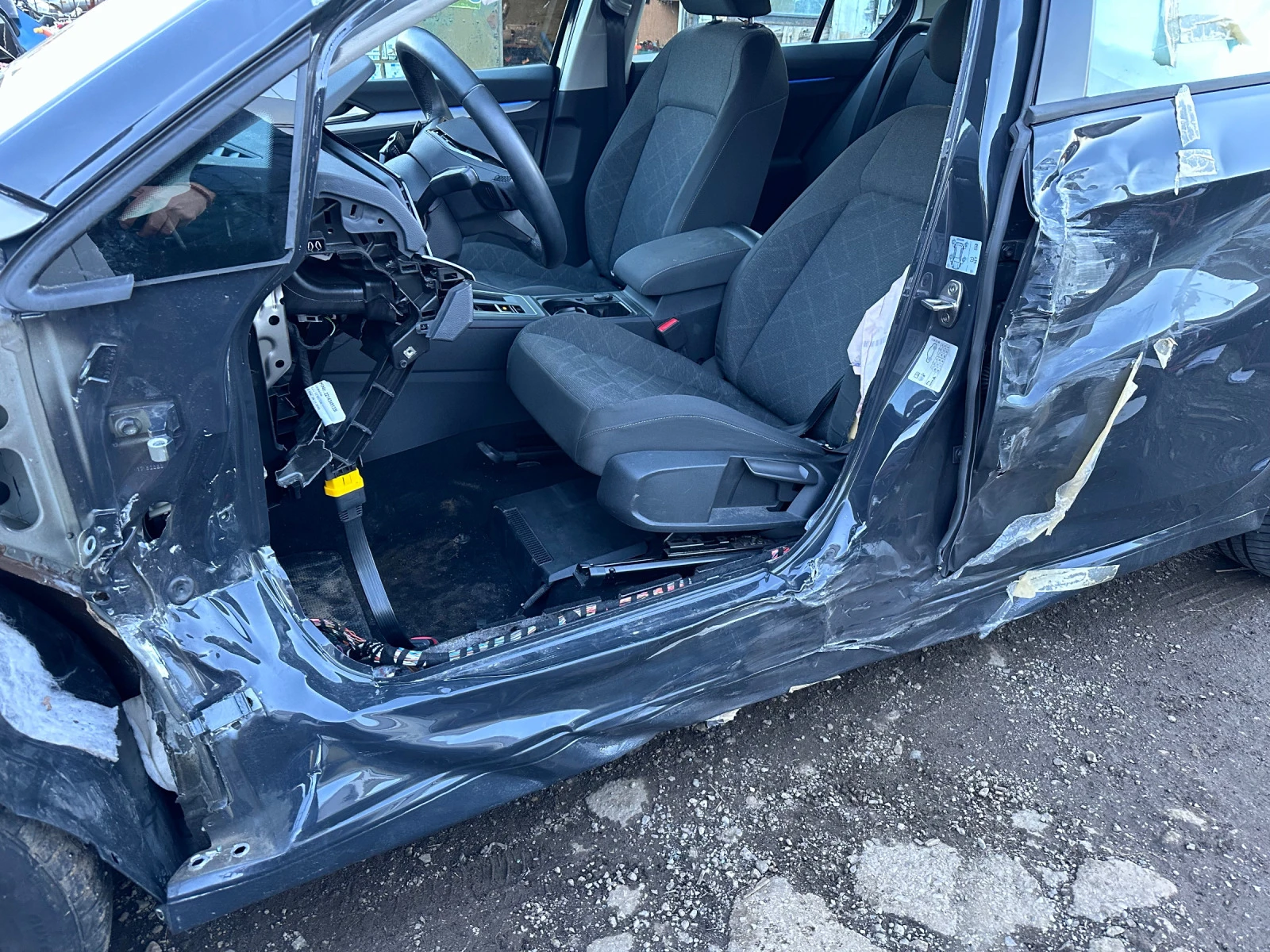 VW Golf VIII, 2022г.1.5eTSI, АВТОМАТИК | Mobile.bg — изображение 13