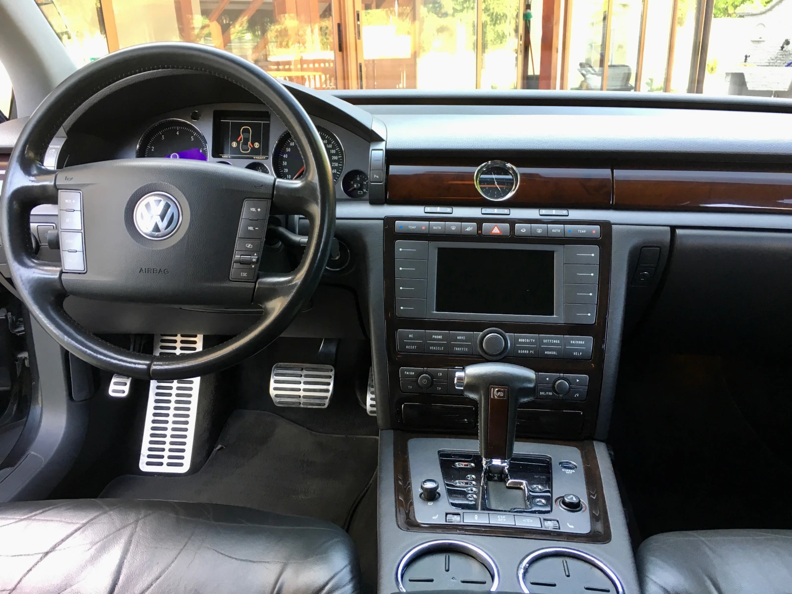 VW Phaeton V8 4.2 - изображение 8