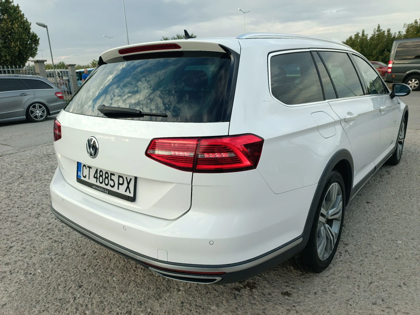 VW Alltrack 2.0TDI 190KC FULL SERVICE IN VW 6 SPEED  - изображение 4