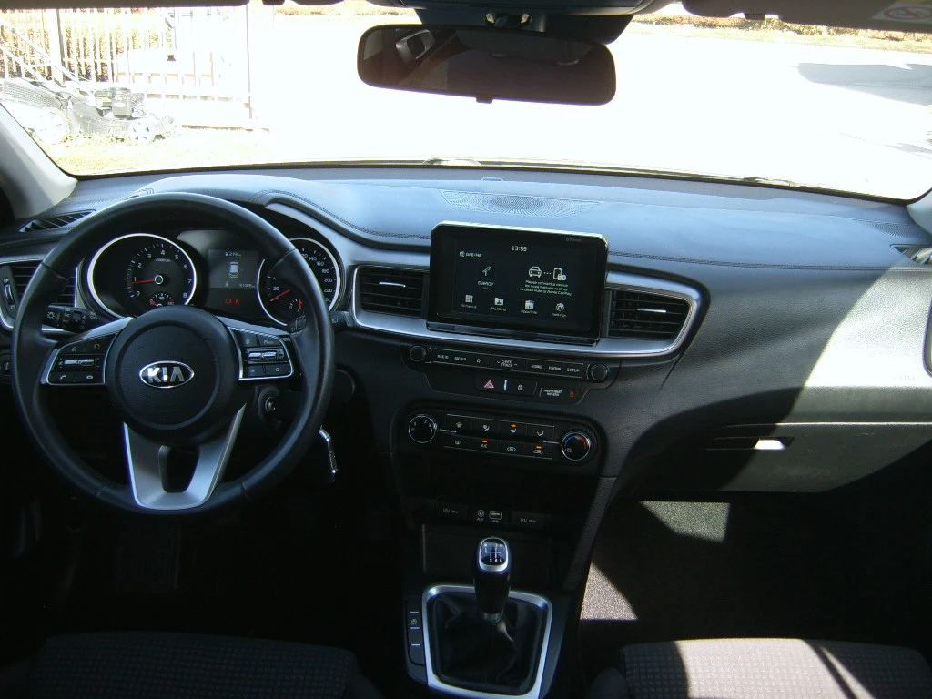 Kia Ceed 1, 4i navi - изображение 8