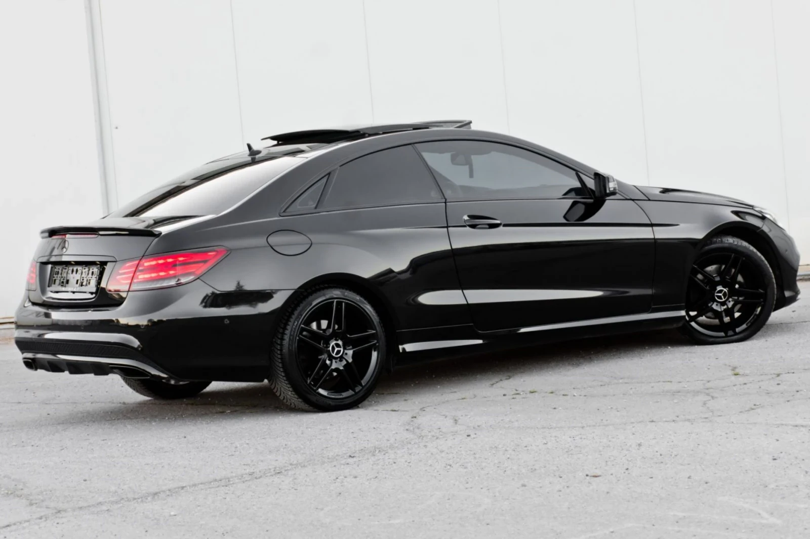 Mercedes-Benz E 220 AMG edition  - изображение 7