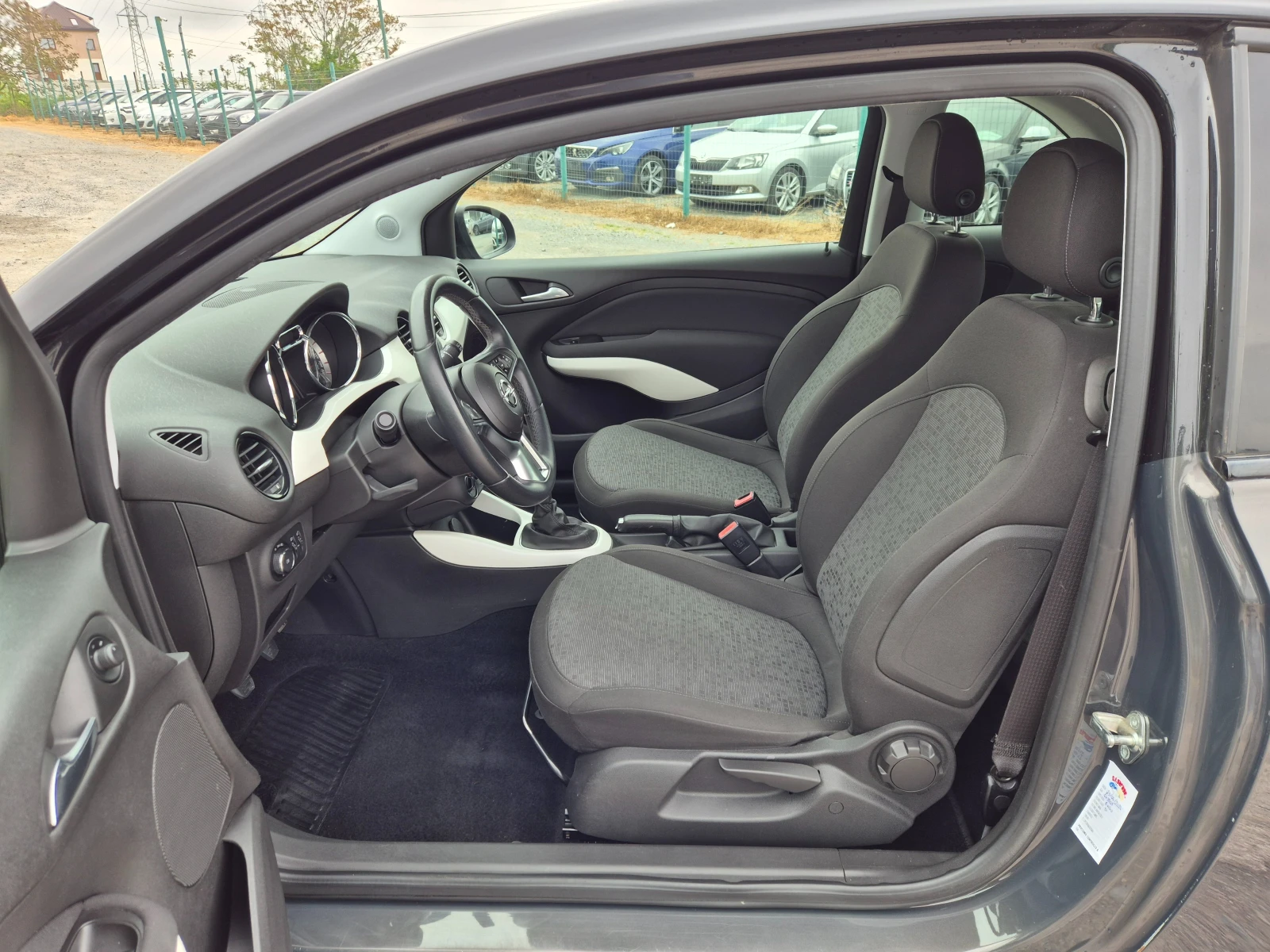 Opel Adam 1.4i Фабр.Газ, снимка 12 - Автомобили и джипове - 50564987