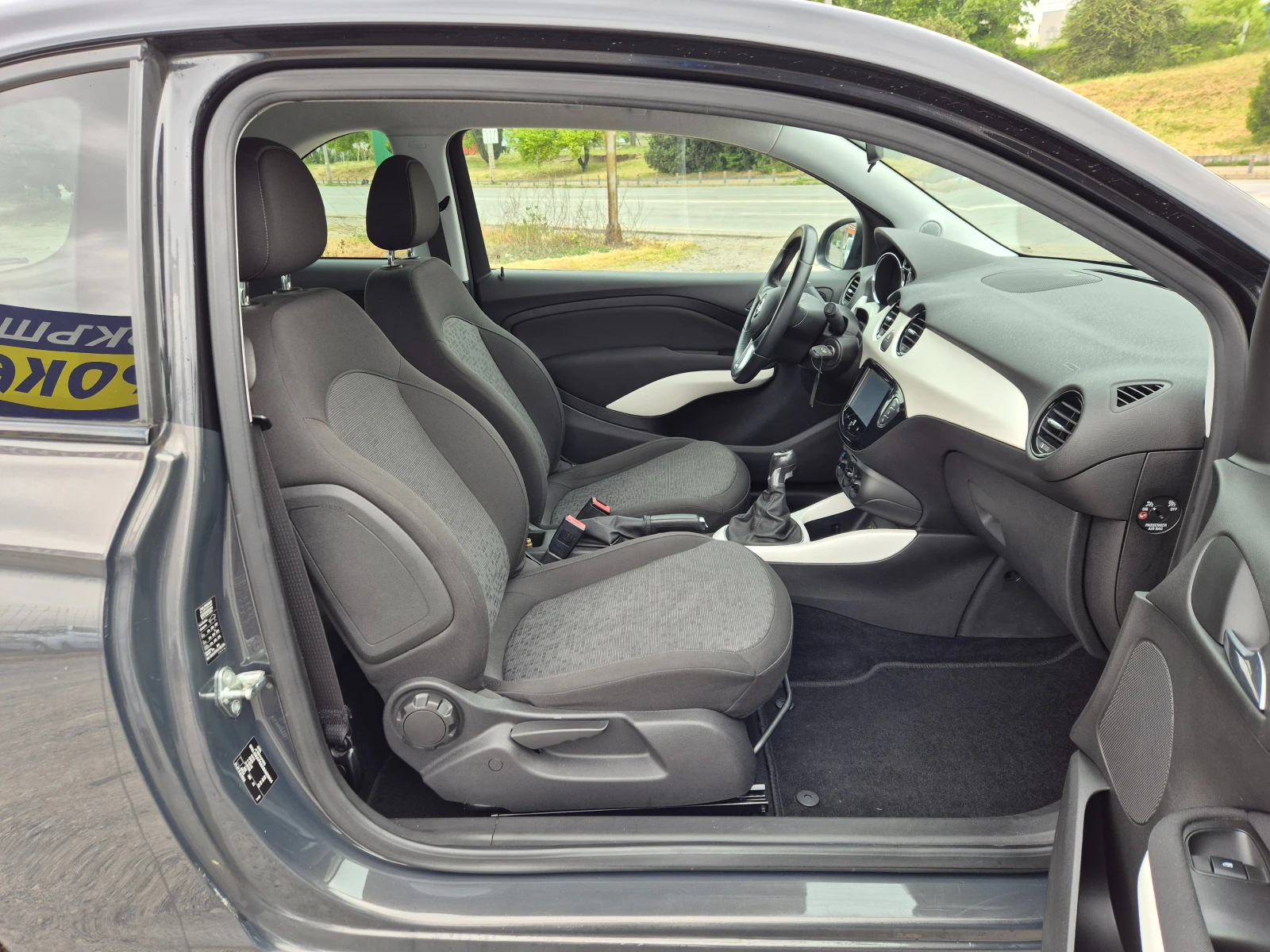 Opel Adam 1.4i Фабр.Газ, снимка 9 - Автомобили и джипове - 50564987