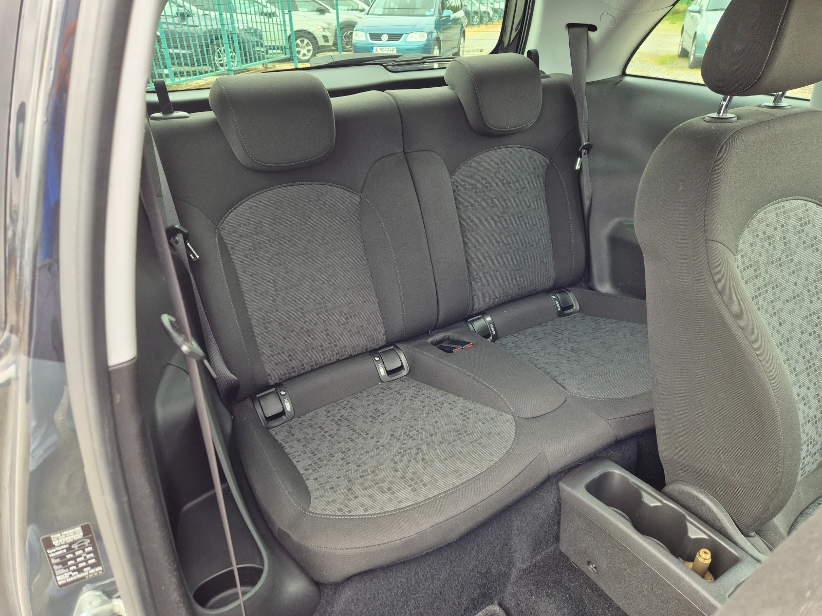 Opel Adam 1.4i Фабр.Газ, снимка 10 - Автомобили и джипове - 50564987