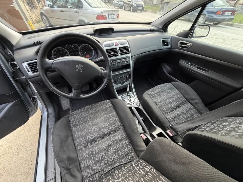 Peugeot 307 1.6i автоматик, снимка 3 - Автомобили и джипове - 53731263