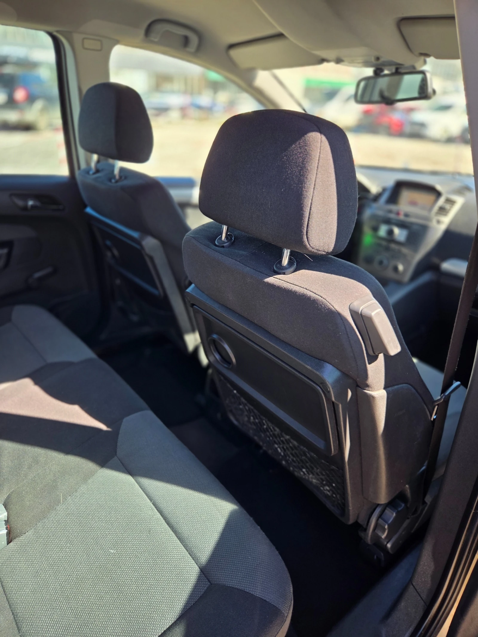 Opel Zafira 1.8i OPC Line* 140к.с. NAVI* , снимка 10 - Автомобили и джипове - 53798111