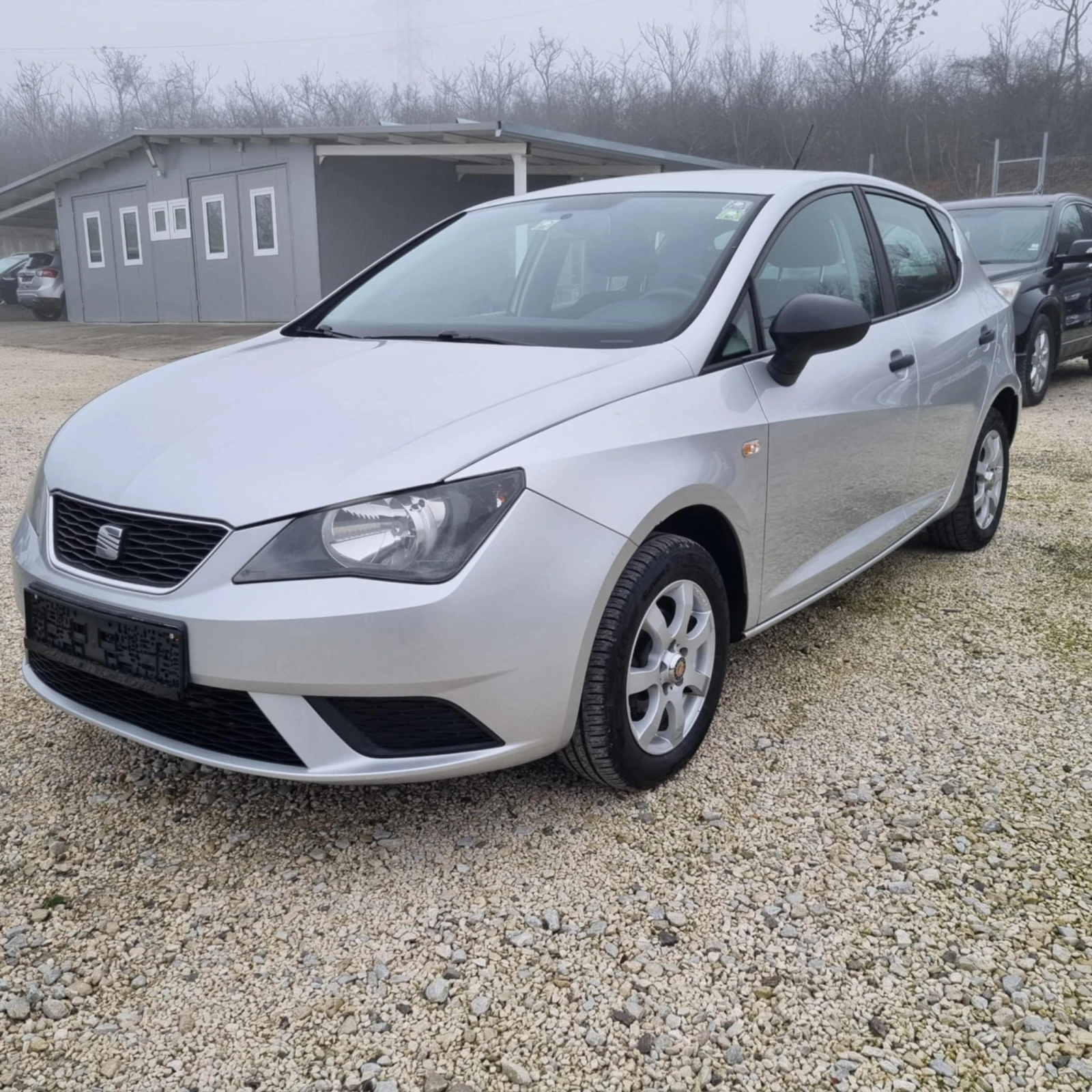 Seat Ibiza, снимка 3 - Автомобили и джипове - 54454618
