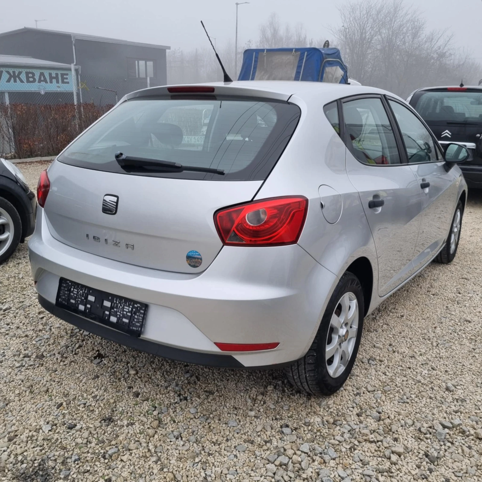 Seat Ibiza, снимка 4 - Автомобили и джипове - 54454618