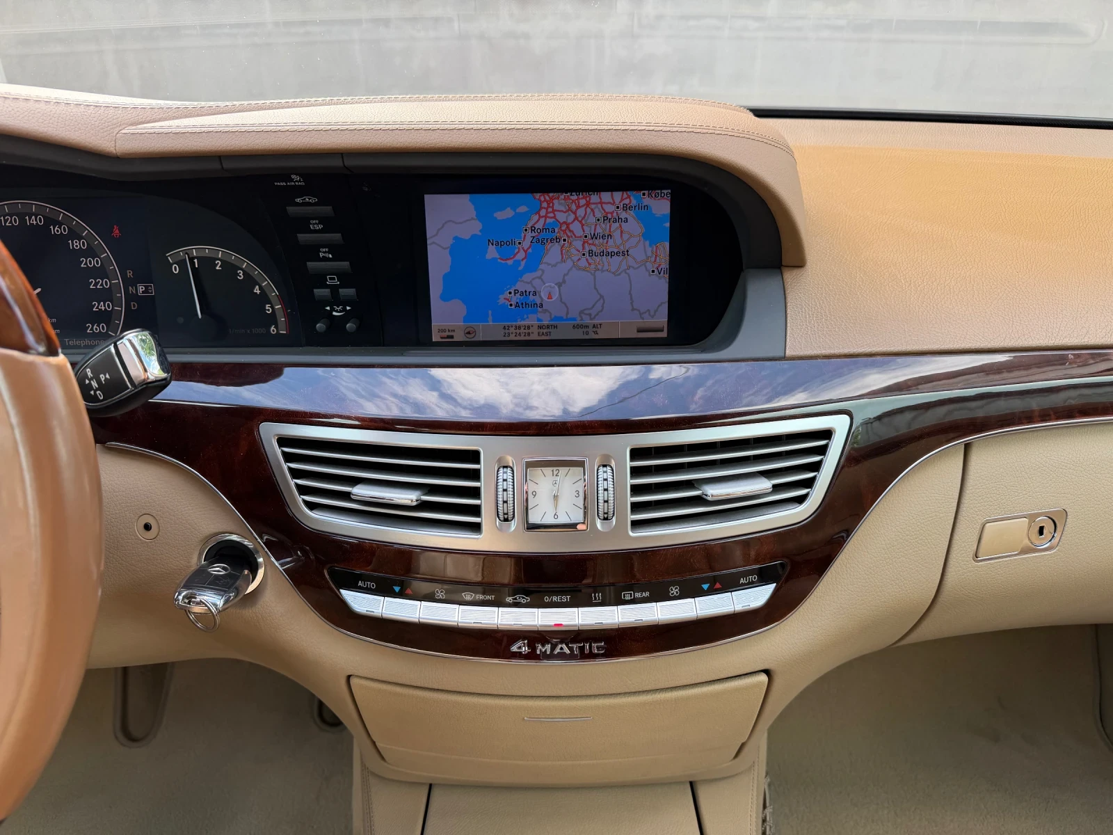 Mercedes-Benz S 320 CDI 4Matic, снимка 12 - Автомобили и джипове - 54781636