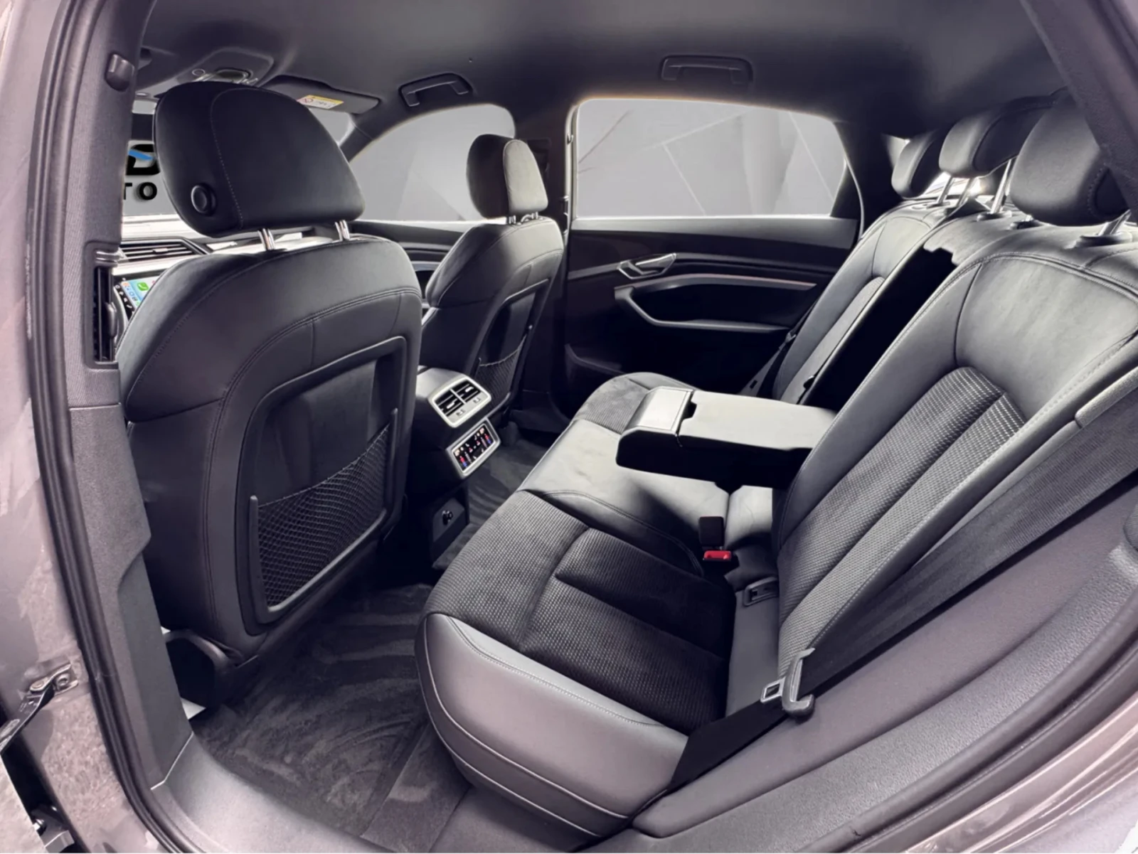 Audi E-Tron 55 SPORTBACK S-LINE 95KWH 408КС. КАМЕРИ 360 КОЖА, снимка 15 - Автомобили и джипове - 54944800