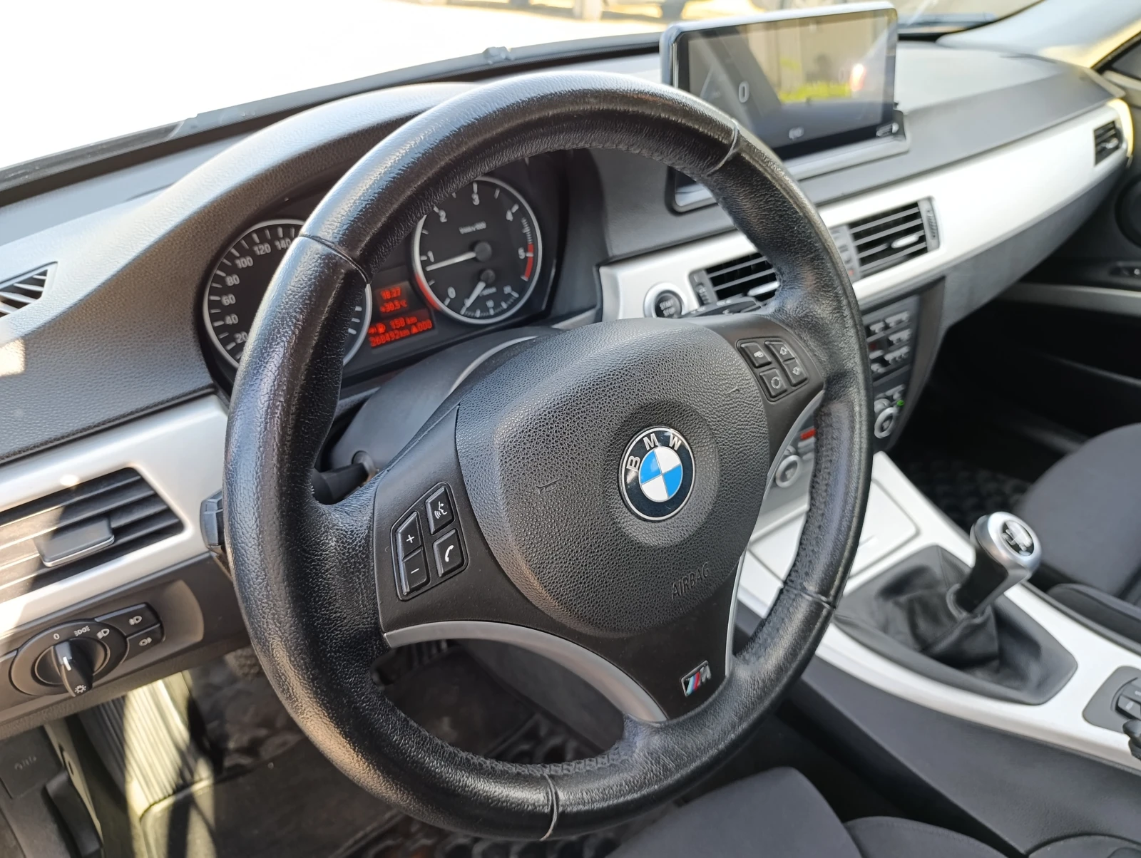BMW 320 D 163кс SPORT PACK XENON ANDROID TOP!, снимка 8 - Автомобили и джипове - 55037722