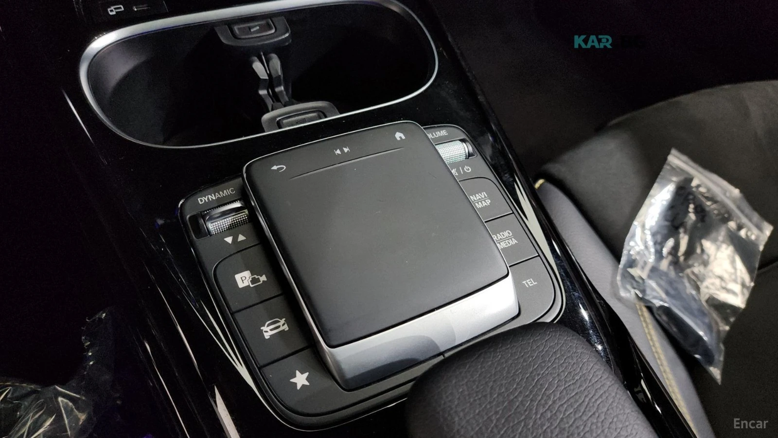 Mercedes-Benz CLA 45 S AMG* HUD* КОЖА* ПАНО* КАМЕРА, снимка 9 - Автомобили и джипове - 55212538