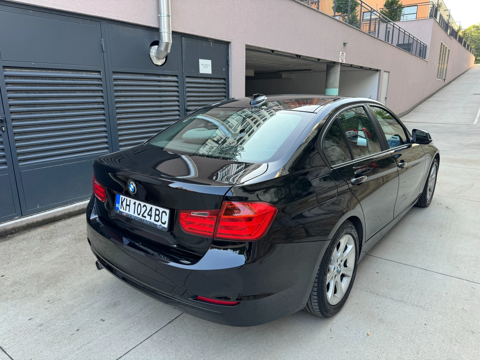 BMW 320 F30, снимка 4 - Автомобили и джипове - 55875482