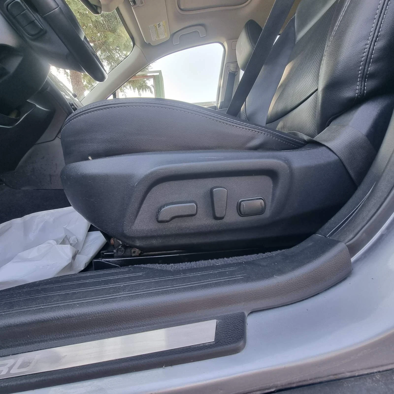 Subaru Outback 3.6R, снимка 14 - Автомобили и джипове - 56154153