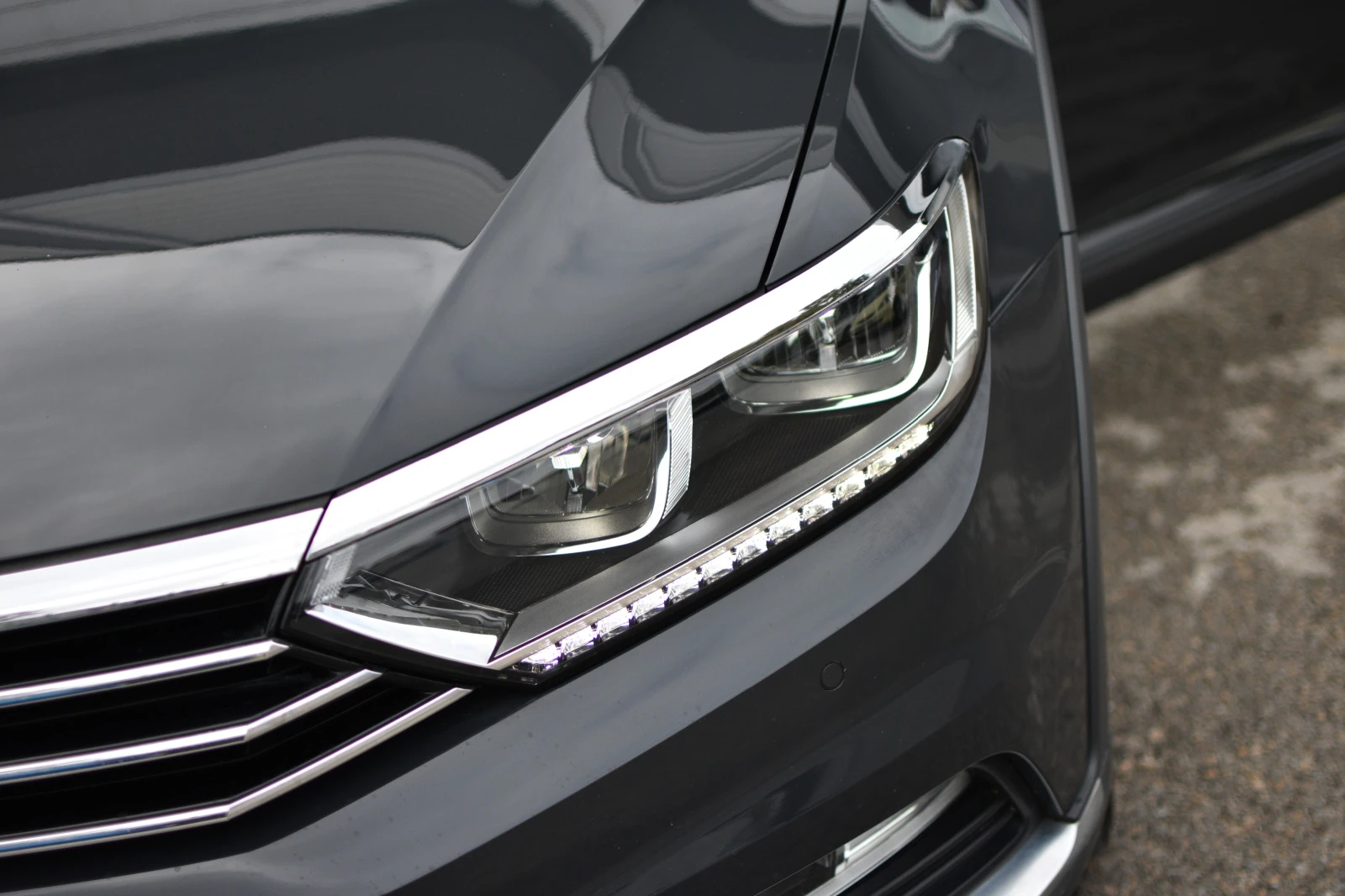 VW Passat 2.0 TDI ALLTRACK 240 PS, снимка 14 - Автомобили и джипове - 56659620