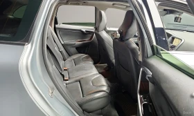Volvo XC60 D5 AWD, снимка 14