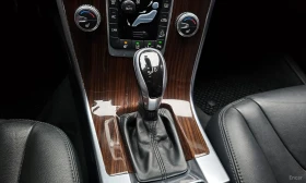 Volvo XC60 D5 AWD - 12703 € / 24844.91 лв. - 74851405 12