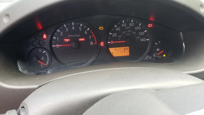 Nissan Frontier, снимка 4 - Автомобили и джипове - 47117140