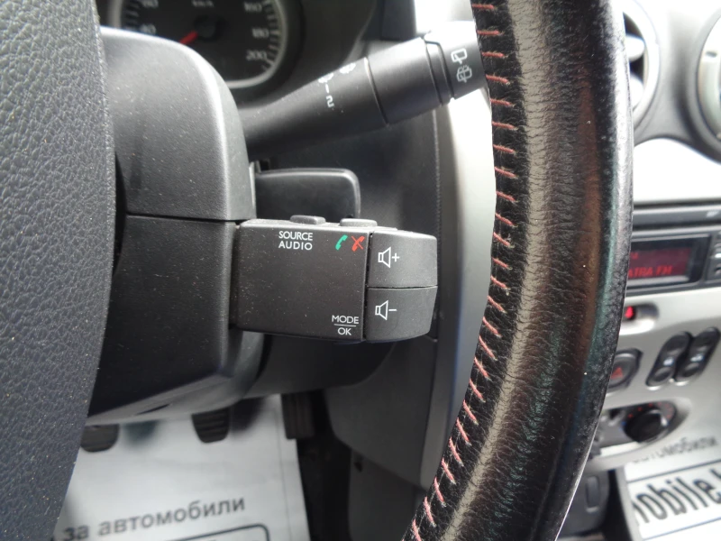 Dacia Duster 1.6i-16V-GAZ-LIZING, снимка 16 - Автомобили и джипове - 50230964