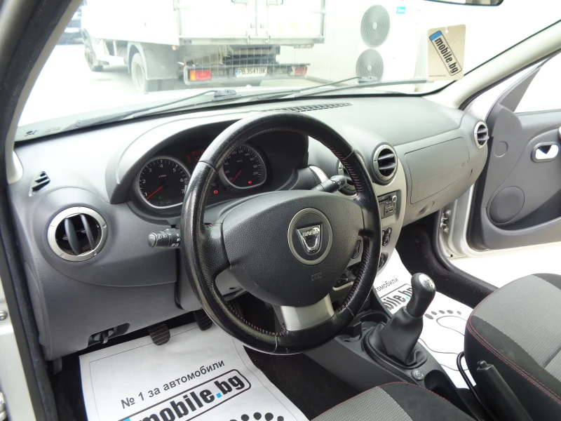 Dacia Duster 1.6i-16V-GAZ-LIZING, снимка 9 - Автомобили и джипове - 50230964