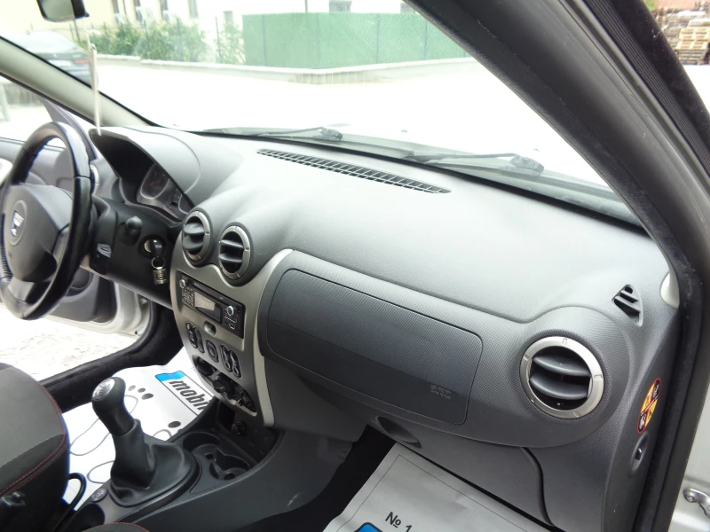Dacia Duster 1.6i-16V-GAZ-LIZING, снимка 10 - Автомобили и джипове - 50230964