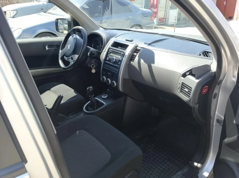 Nissan X-trail, снимка 6 - Автомобили и джипове - 52517522