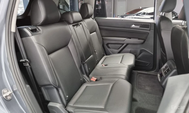 VW Atlas, снимка 13 - Автомобили и джипове - 53058079