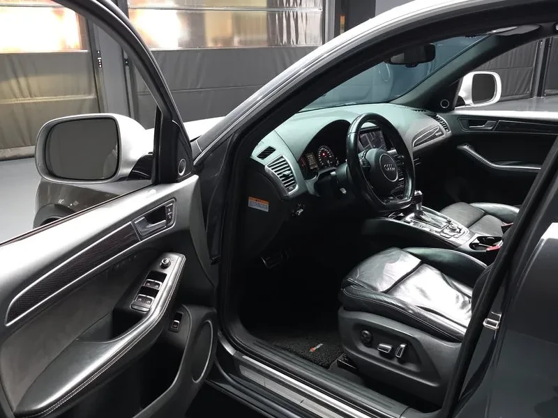 Audi SQ5 TDI / CARFAX, снимка 9 - Автомобили и джипове - 54745088