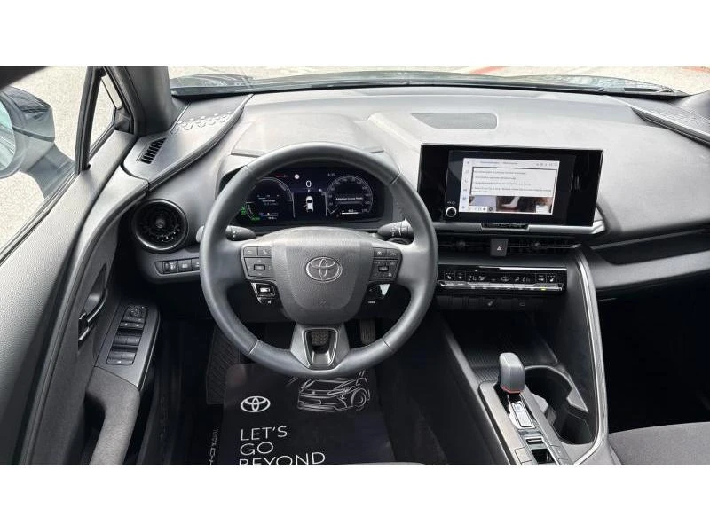 Toyota C-HR 2.0 PHEV COOL, снимка 9 - Автомобили и джипове - 55376544