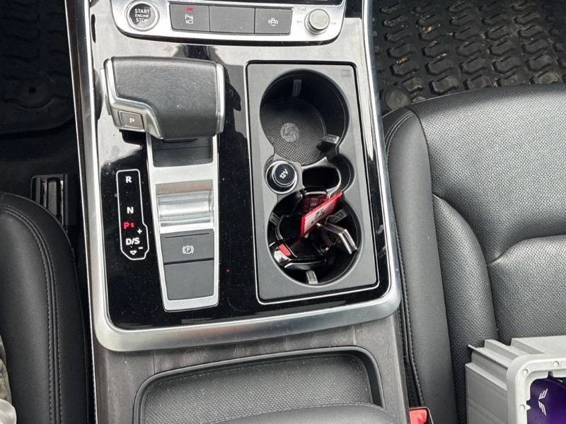 Audi Q7 * Progressiv * 7 МЕСТЕН * ДИСТРОНИК * 360 * ОБДУХВ, снимка 12 - Автомобили и джипове - 55738470