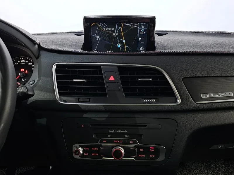Audi Q3 35 Tdi Quattro Dynamic, снимка 16 - Автомобили и джипове - 55896262
