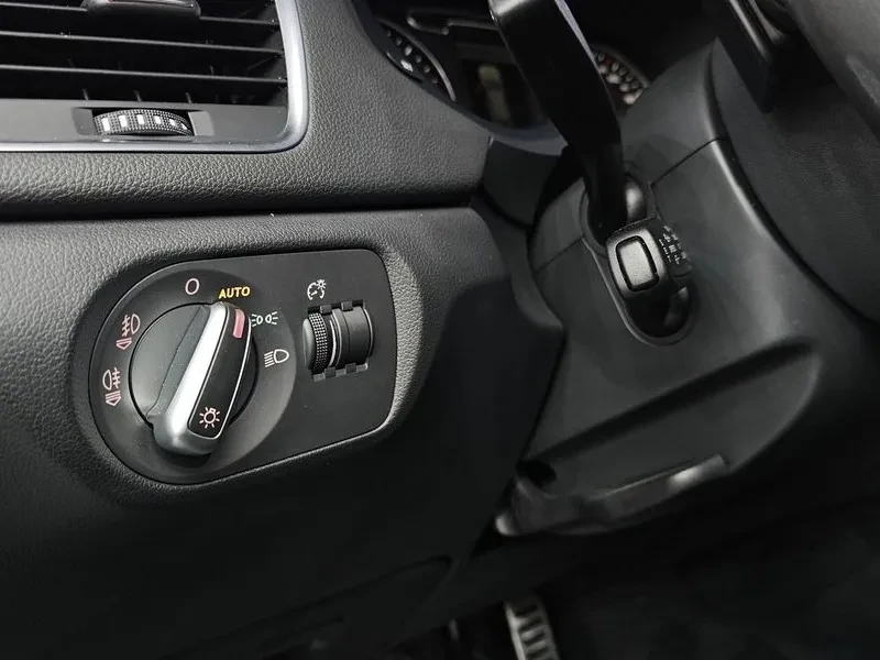 Audi Q3 35 Tdi Quattro Dynamic, снимка 15 - Автомобили и джипове - 55896262