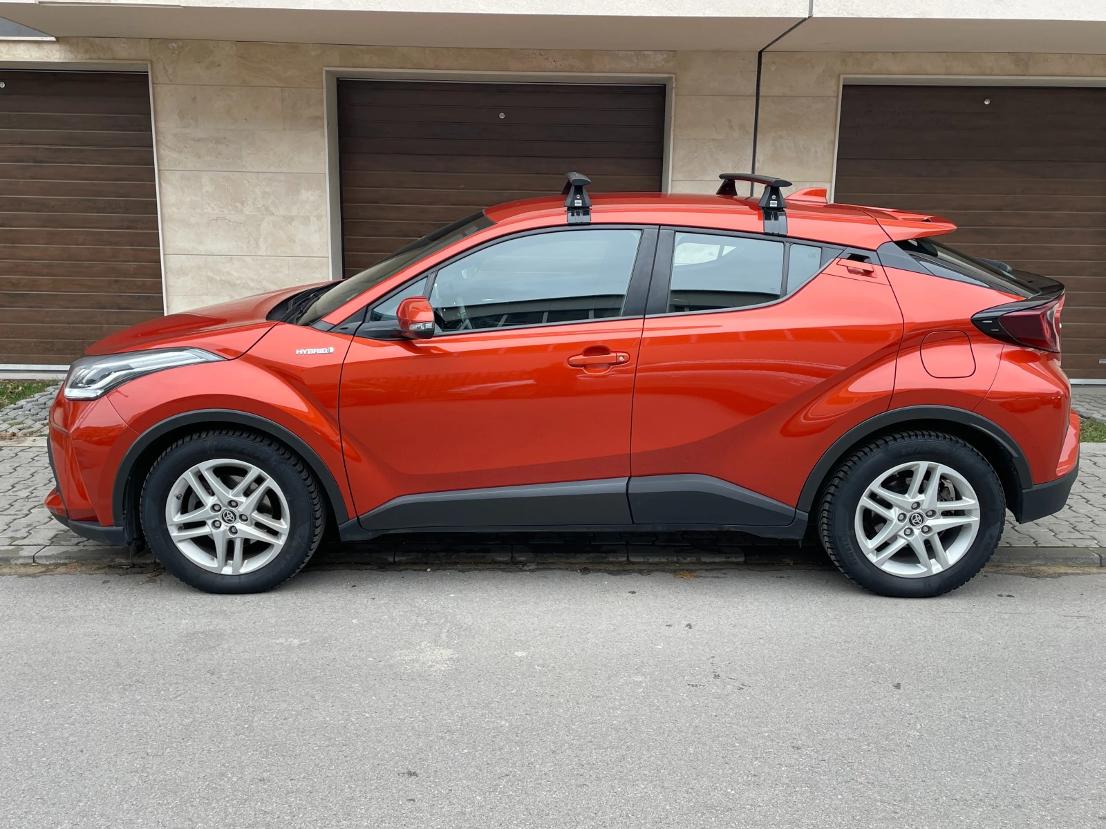 Toyota C-HR 1.8 Hybrid Facelift Orange Edition - в ГАРАНЦИЯ - изображение 5