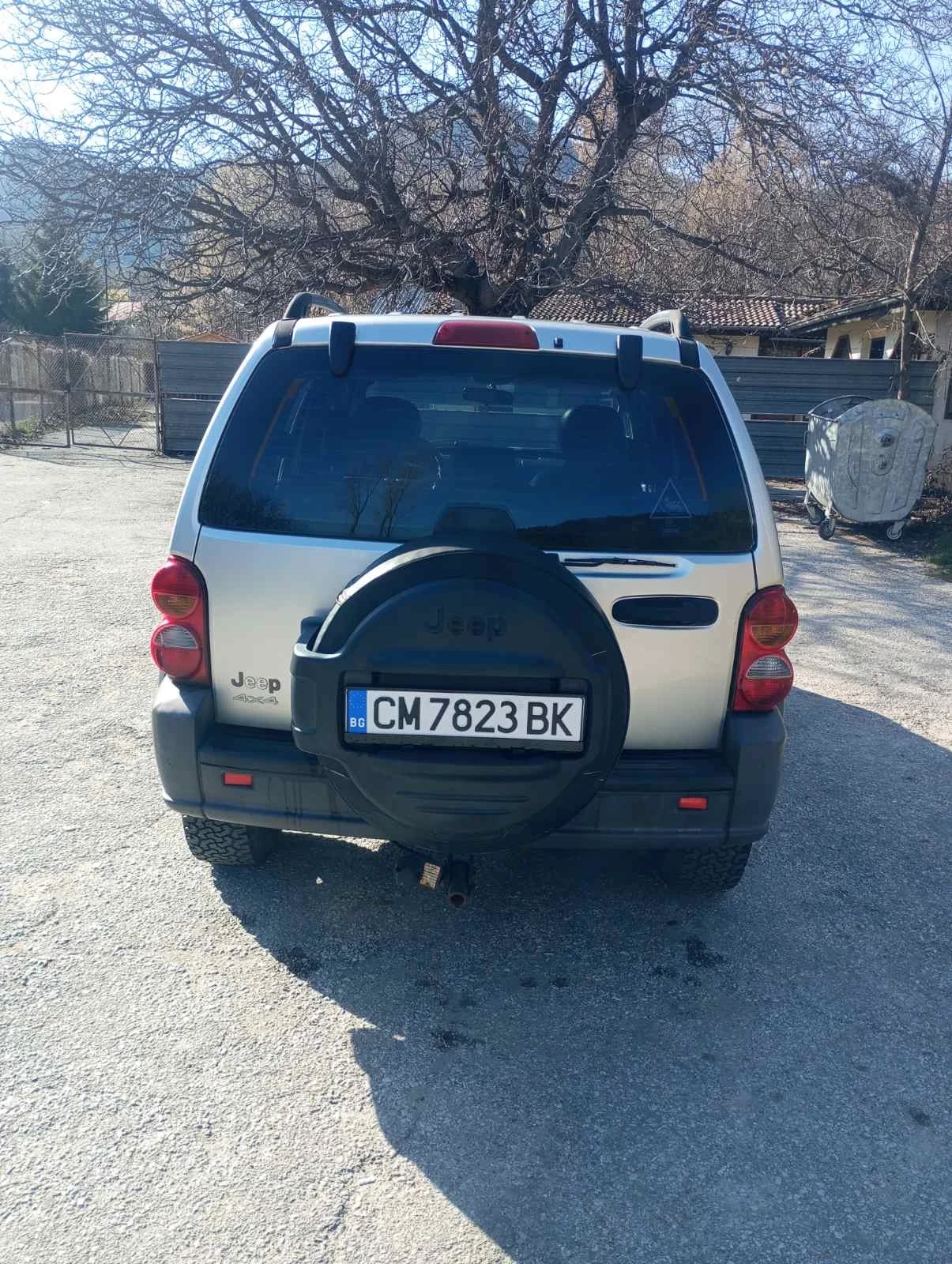 Jeep Cherokee, снимка 6 - Автомобили и джипове - 53928699