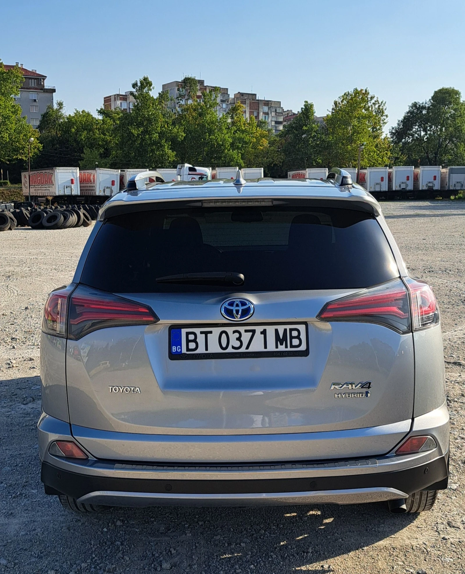 Toyota Rav4 Hybrid 4x4 luxury Premium, снимка 2 - Автомобили и джипове - 54115517