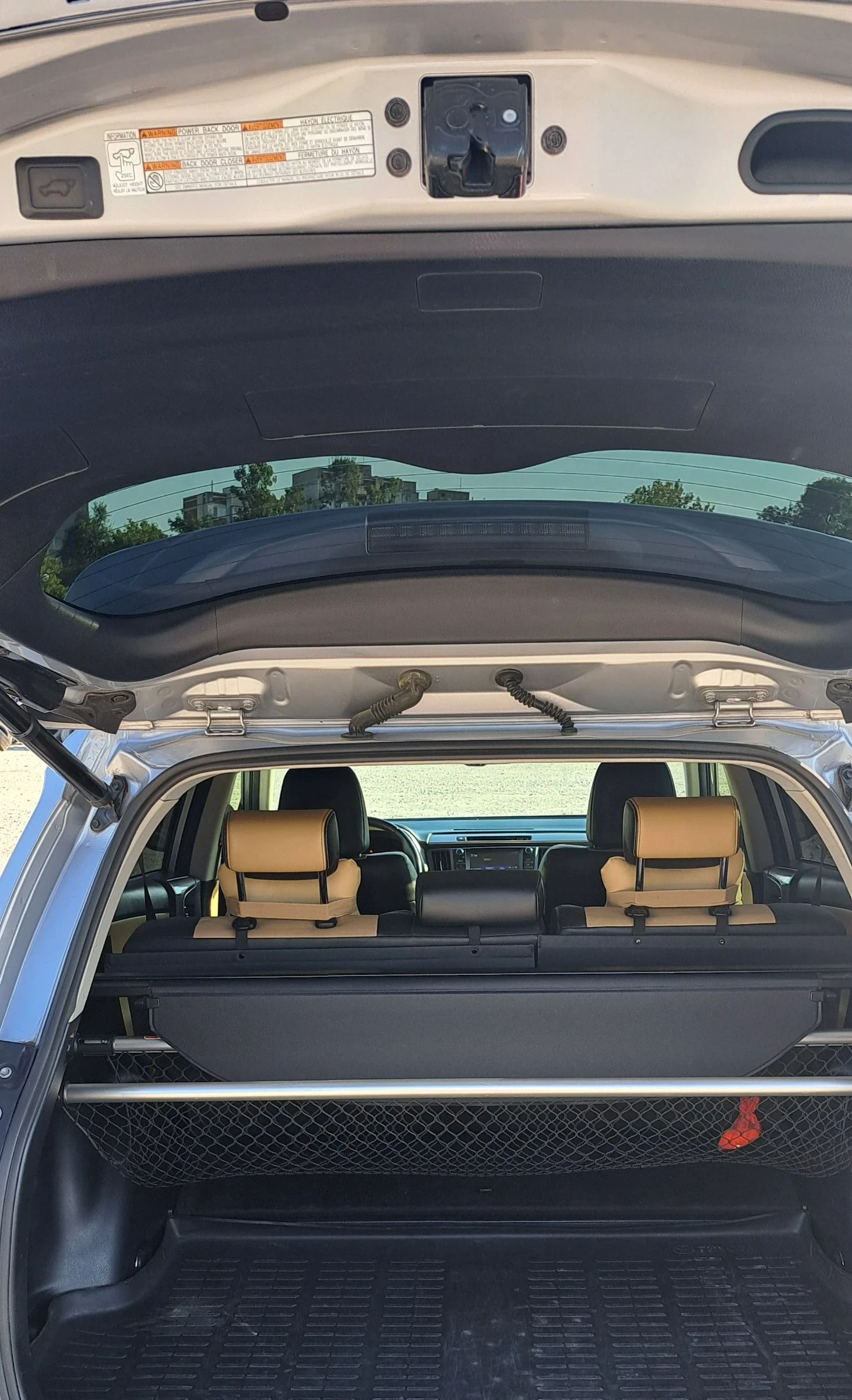 Toyota Rav4 Hybrid 4x4 luxury Premium, снимка 10 - Автомобили и джипове - 54115517