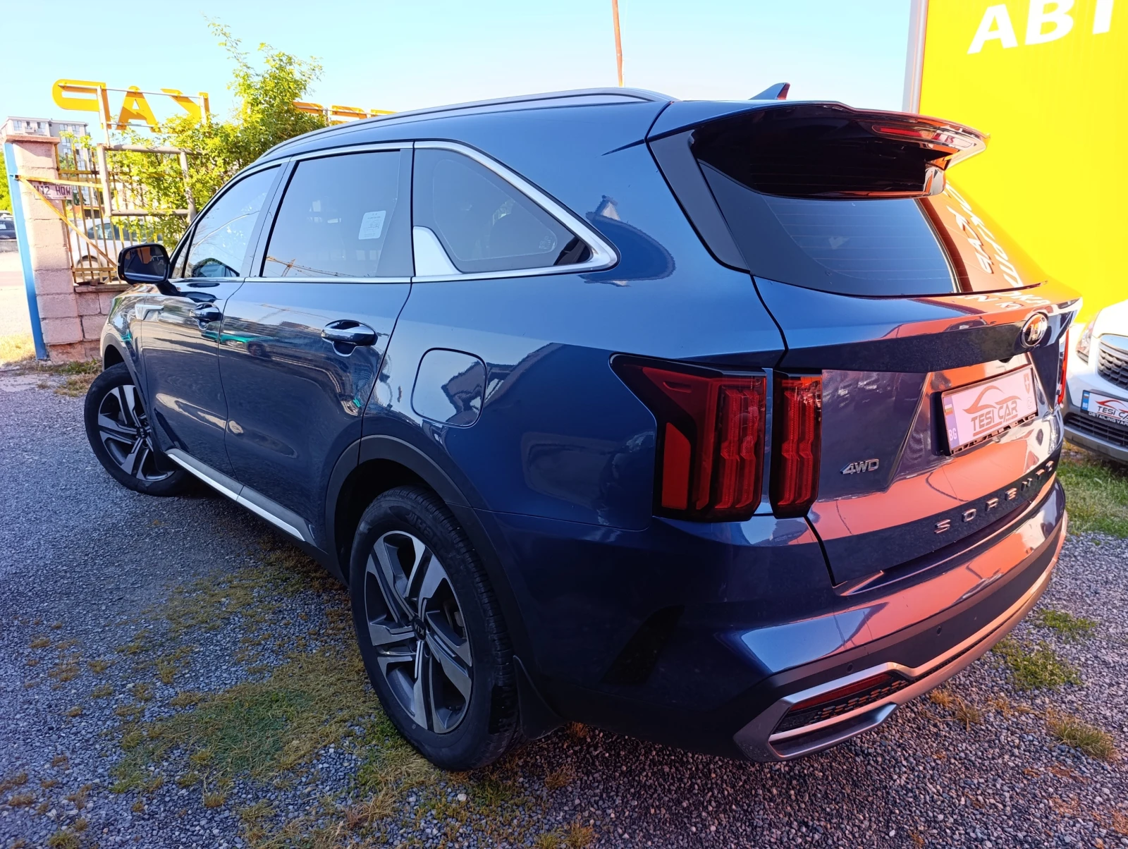 Kia Sorento 1.6 T-GDi Hybrid, снимка 9 - Автомобили и джипове - 55001640