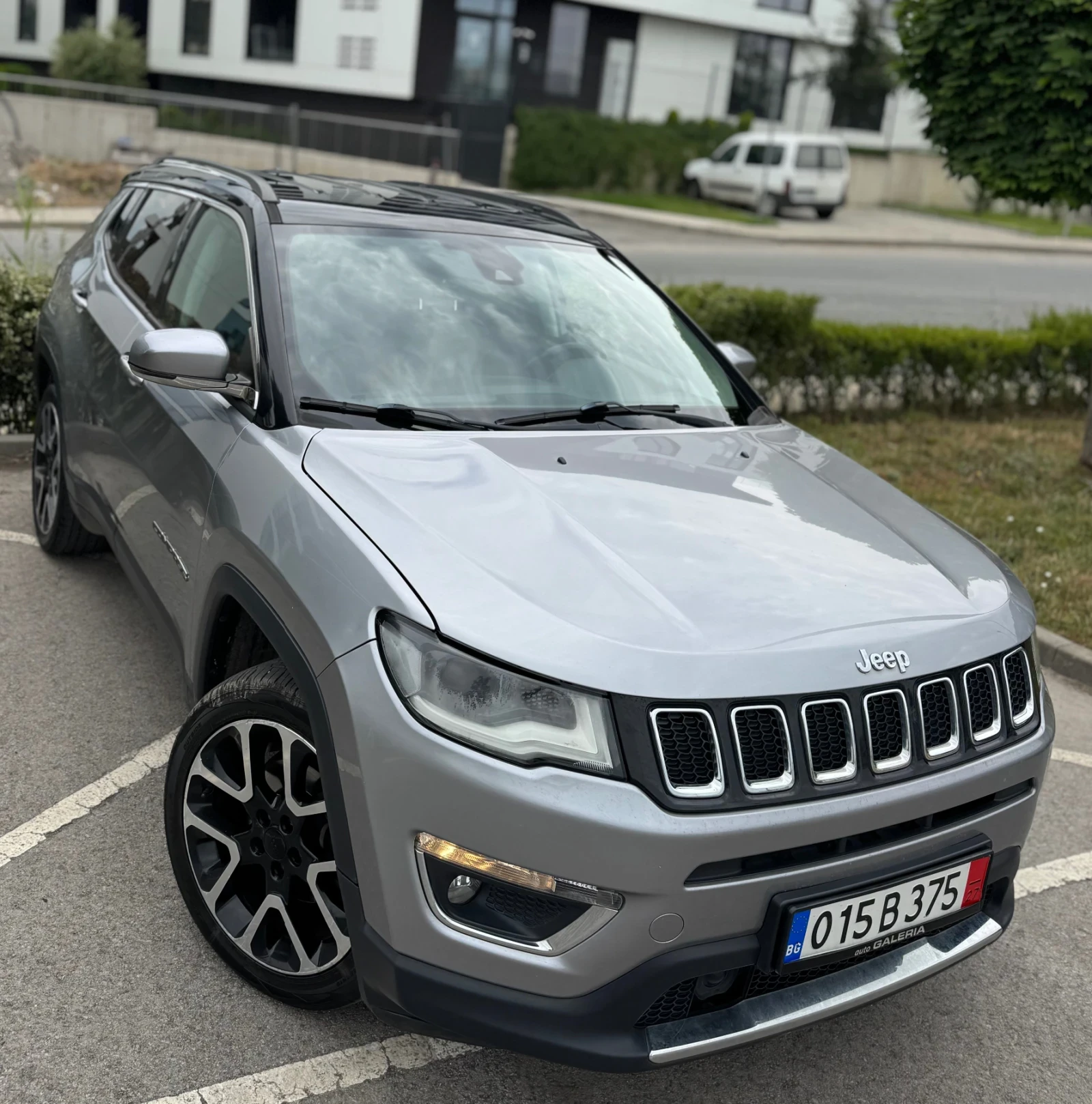 Jeep Compass, снимка 2 - Автомобили и джипове - 55142567